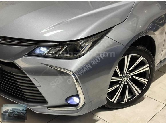 2022 COROLLA FLAME X-PACK 130 BİN KM DE SANROFLU