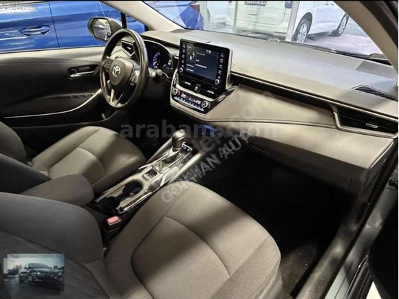 2022 COROLLA FLAME X-PACK 130 BİN KM DE SANROFLU
