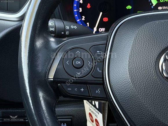 2023 ÇIKIŞLI 37.000 KM'DE COROLLA HYBRİD FLAME X-PACK SERVİS BKM