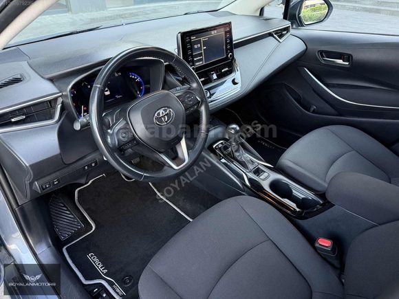2023 ÇIKIŞLI 37.000 KM'DE COROLLA HYBRİD FLAME X-PACK SERVİS BKM