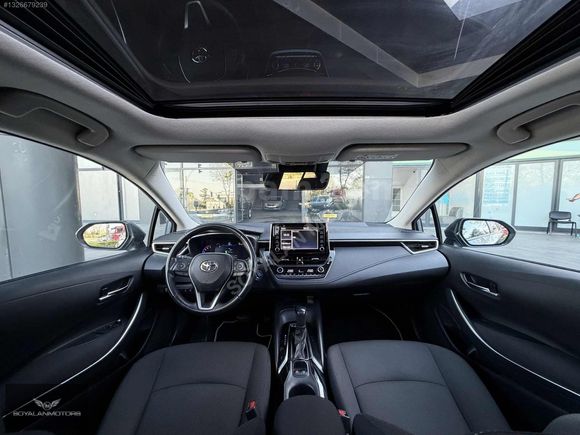 2023 ÇIKIŞLI 37.000 KM'DE COROLLA HYBRİD FLAME X-PACK SERVİS BKM