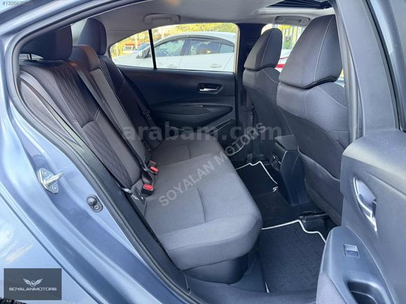 2023 ÇIKIŞLI 37.000 KM'DE COROLLA HYBRİD FLAME X-PACK SERVİS BKM