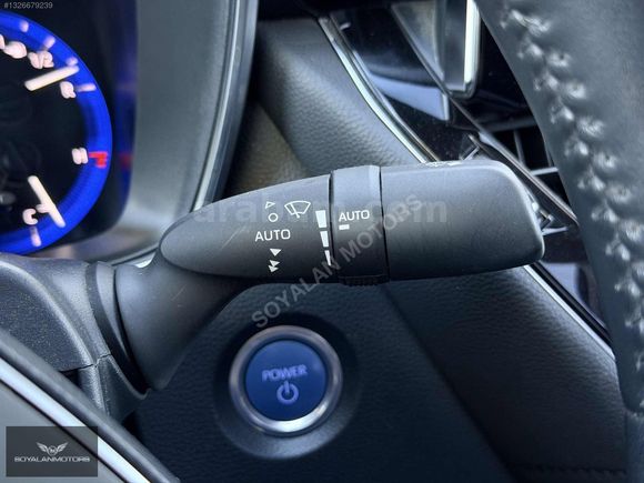 2023 ÇIKIŞLI 37.000 KM'DE COROLLA HYBRİD FLAME X-PACK SERVİS BKM