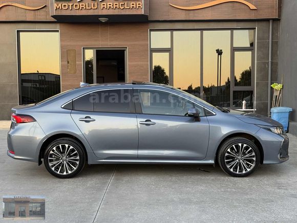 BOYASIZ HATASIZ 2023 COROLLA FLAME X-PACK 94 BİN KM'DE 140 HP