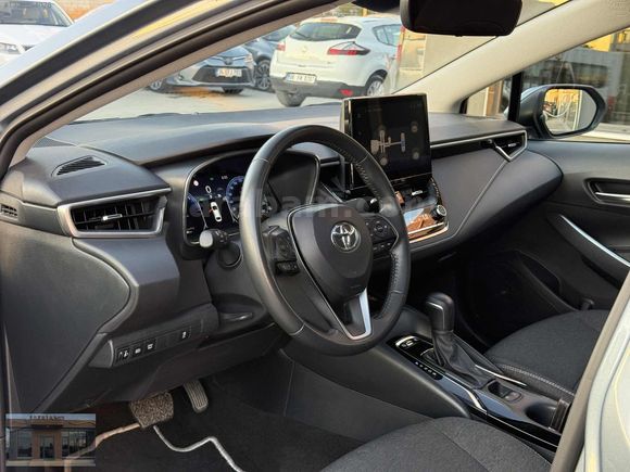 BOYASIZ HATASIZ 2023 COROLLA FLAME X-PACK 94 BİN KM'DE 140 HP