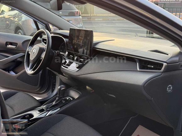 BOYASIZ HATASIZ 2023 COROLLA FLAME X-PACK 94 BİN KM'DE 140 HP