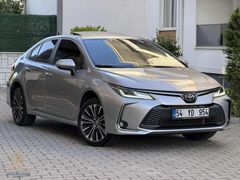 2025 ÇKŞ SADECE 22 KM COROLLA 1.8 HYBRID PRO 140HP FLAME X-PACK
