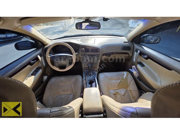 DEZCAR'dan 2001 model V70 2.4 T VOLVO XC