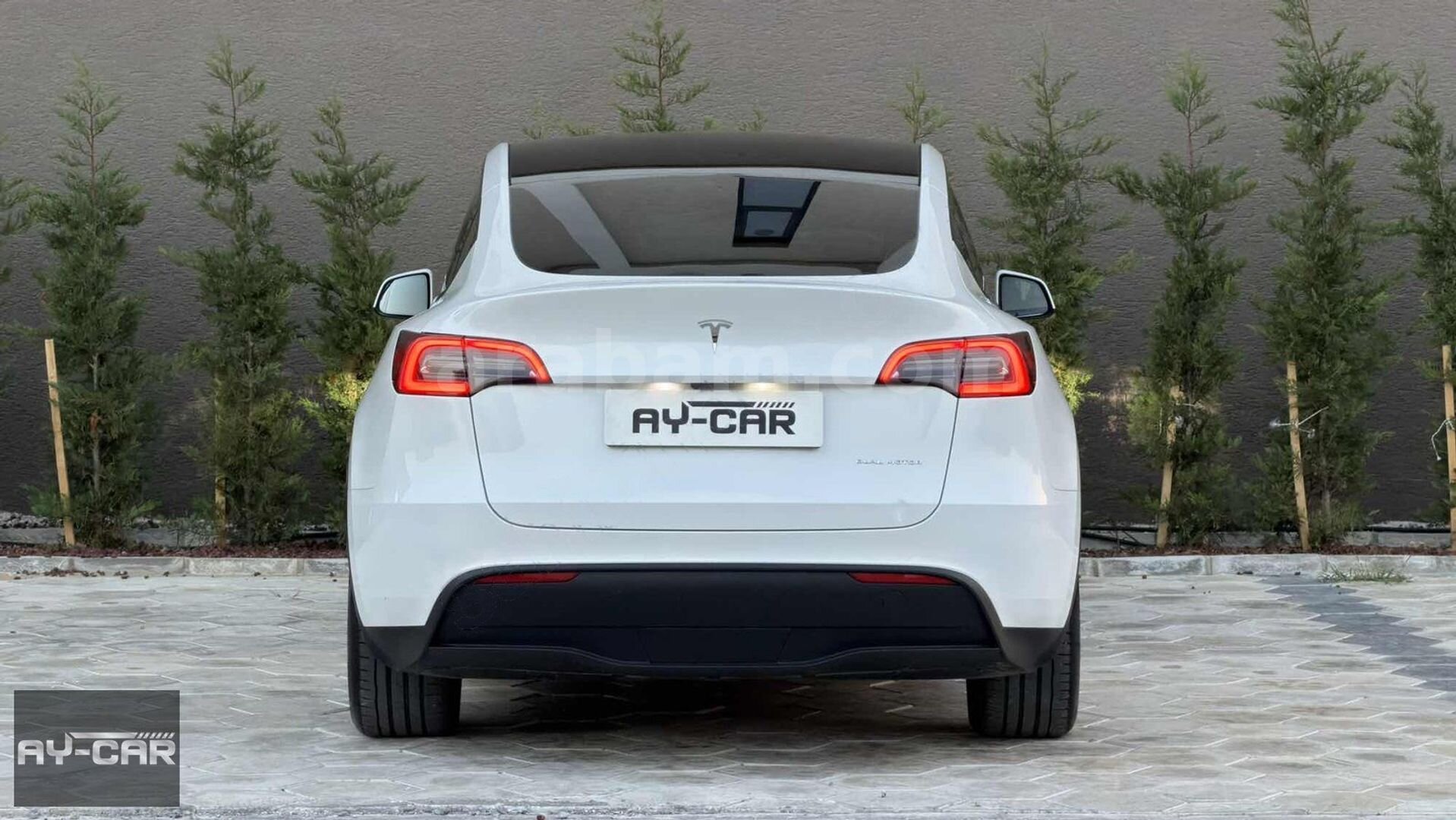 Galeriden Tesla Model Y Long Range AWD 2023 Model Çanakkale 70.000 km Beyaz 7