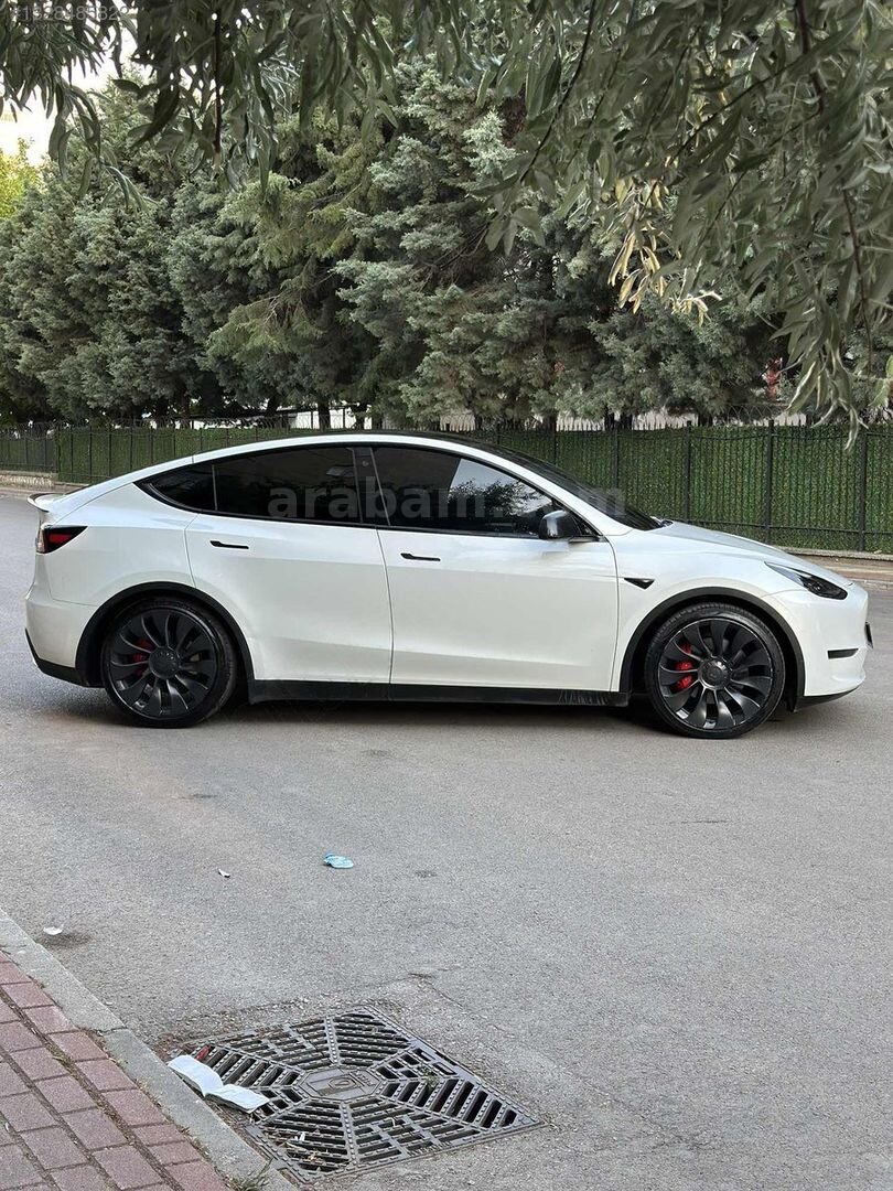 Galeriden Tesla Model Y Performance (Legacy) 2023 Model Bursa 95.000 km Beyaz 7