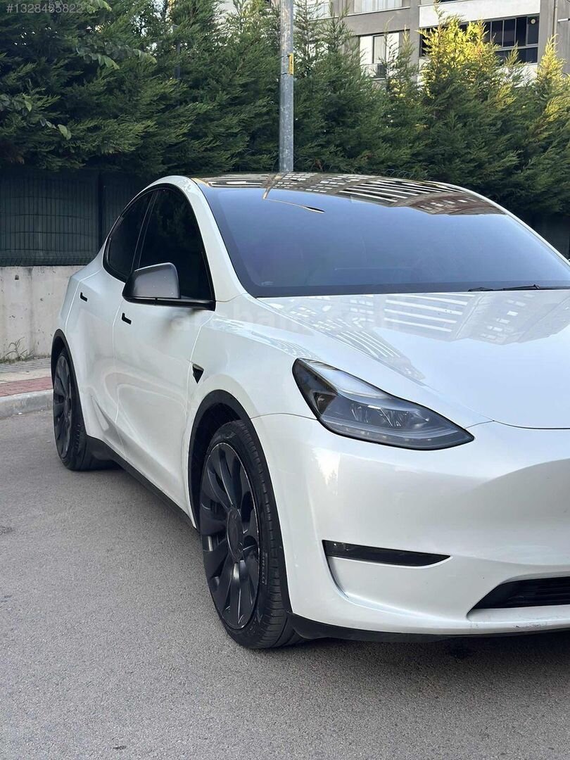 Galeriden Tesla Model Y Performance (Legacy) 2023 Model Bursa 95.000 km Beyaz 4