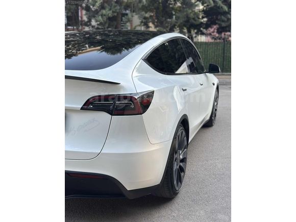 NÜANS AUTO TESLA MODEL Y PERFORMANCE 4WD OTOMOM