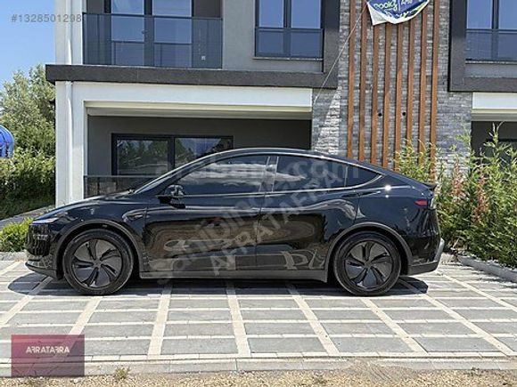 AFRATAFRADAN TESLA MODEL Y JUNİPER