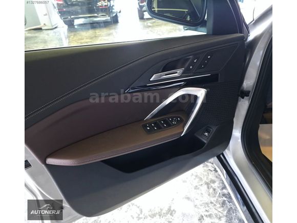 AUTONERJİ'DEN 2024 BMW İX1 eDRİVE20 TABA DERİ ISITMA E SİM 204HP
