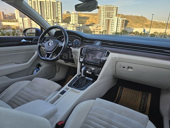 2.0 4x4 HİGLİNE PASSAT CAMTAVAN MAVİ BAKIMLI