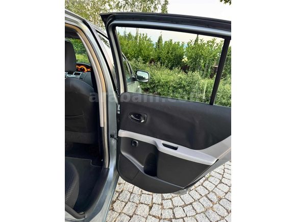 142 BİNDE OTOMATİK YARIS