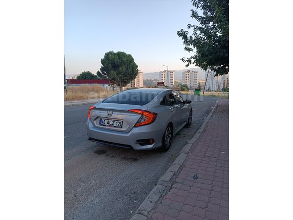 Sahibinden Honda Civic 1.6i VTEC Eco Executive 2017 Model