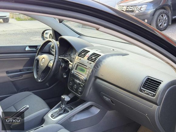 UTKU AUTO'DAN 2006 MODEL BENZİN OTOMATİK GOLF