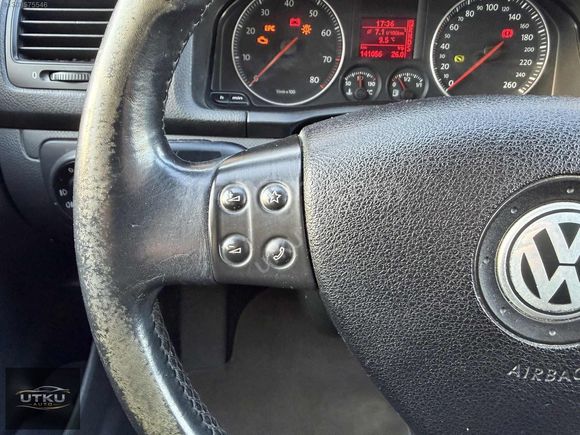 UTKU AUTO'DAN 2006 MODEL BENZİN OTOMATİK GOLF