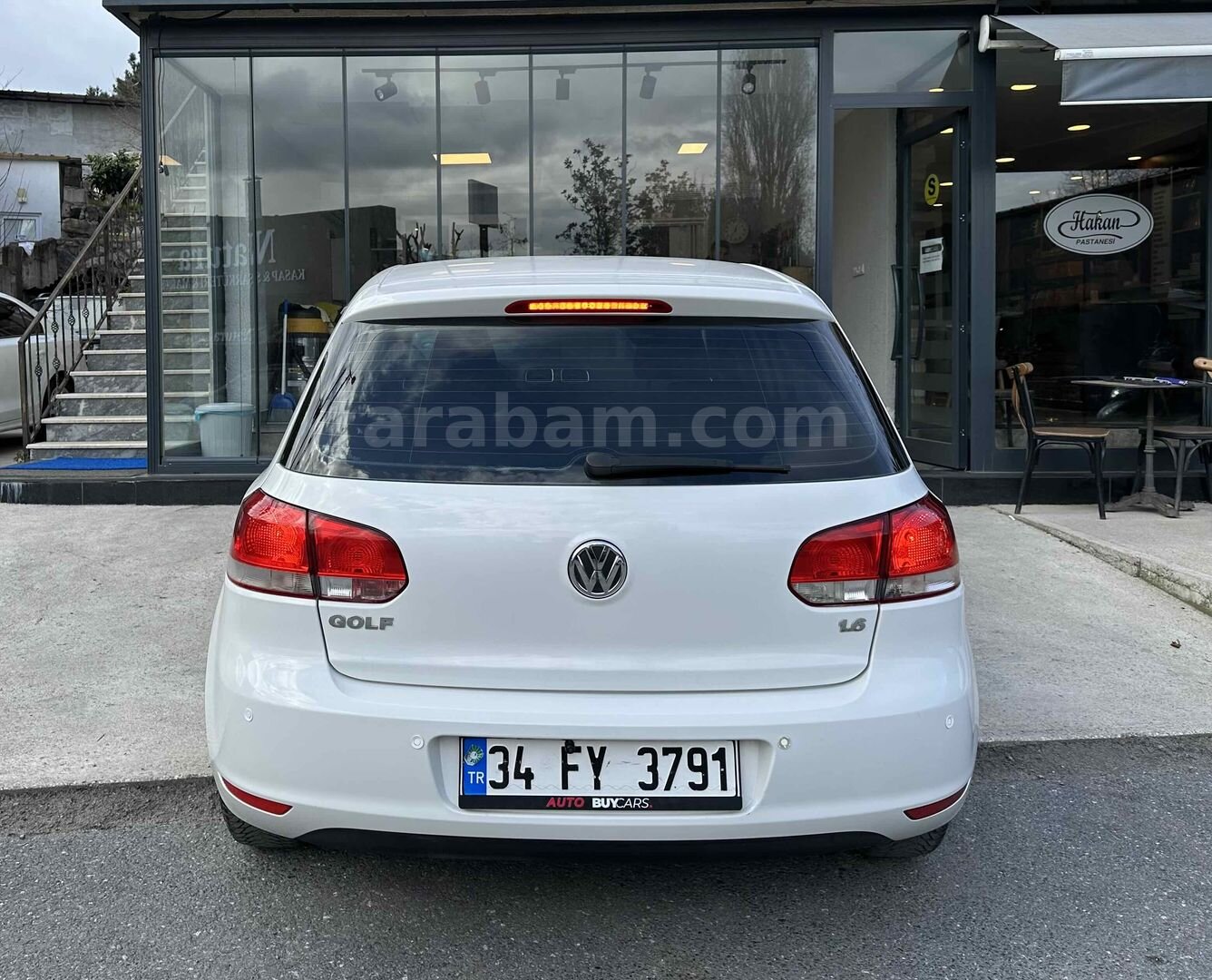 Galeriden Volkswagen Golf 1.6 Trendline 2009 Model İstanbul 99.500 km Beyaz 7