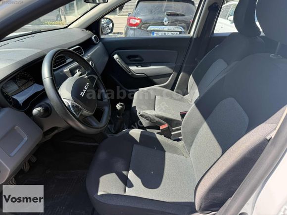 VOSMER 2023 DACİA DUSTER ESSENTİAL 1.0 TURBO 4X2 90 HP