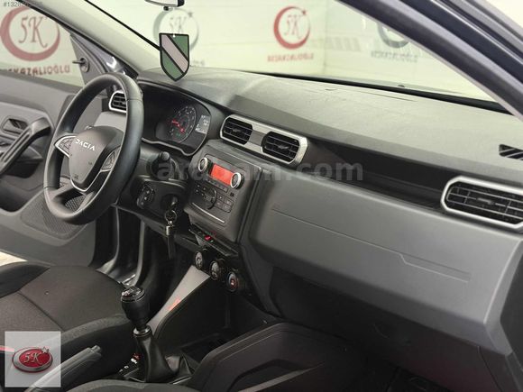 2023 DUSTER 1.0 TCE TURBO ESSENTİAL YENİ KASA