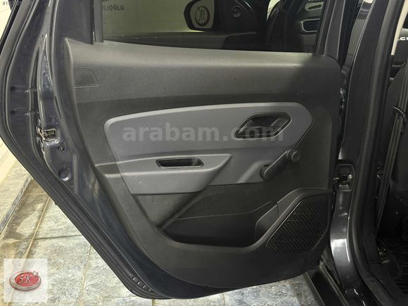 2023 DUSTER 1.0 TCE TURBO ESSENTİAL YENİ KASA