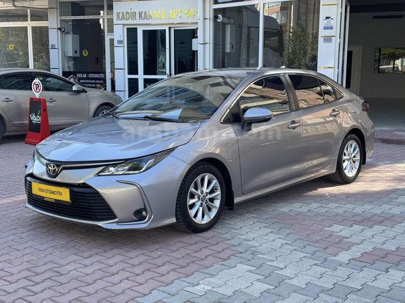 2021 COROLLA 1.5 DREAM BOYASIZ 88BİN KM SRVS BKM SEDEF+ÇİFT RENK