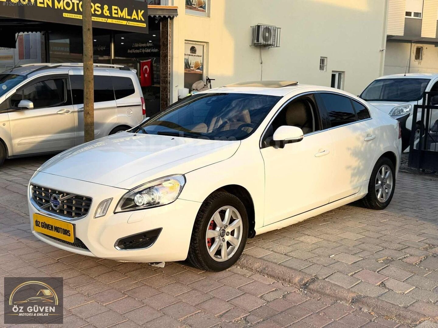 Galeriden Volvo S60 1.6 D Premium 2012 Model Antalya 330.000 km Beyaz 3
