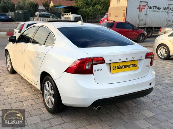 CAM GİBİ VOLVO S 60 DİZEL OTOMOTİK FUL