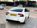 CAM GİBİ VOLVO S 60 DİZEL OTOMOTİK FUL