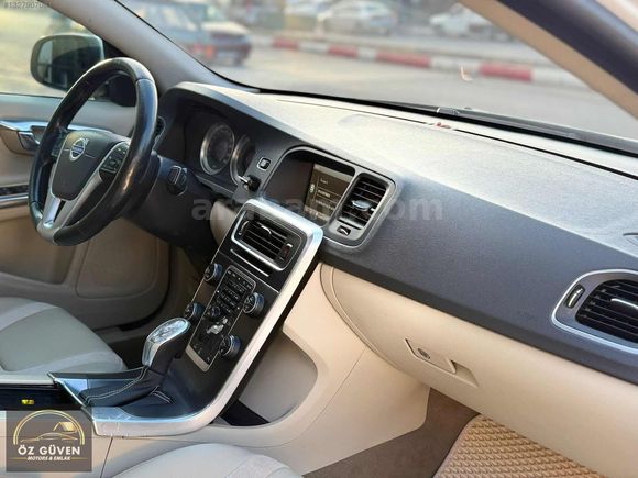 CAM GİBİ VOLVO S 60 DİZEL OTOMOTİK FUL