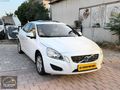 CAM GİBİ VOLVO S 60 DİZEL OTOMOTİK FUL