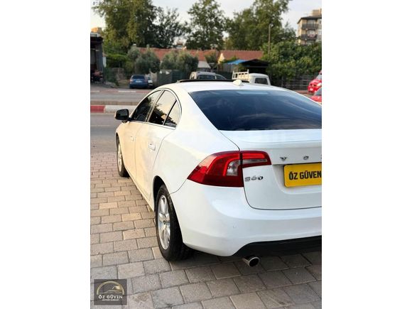 CAM GİBİ VOLVO S 60 DİZEL OTOMOTİK FUL