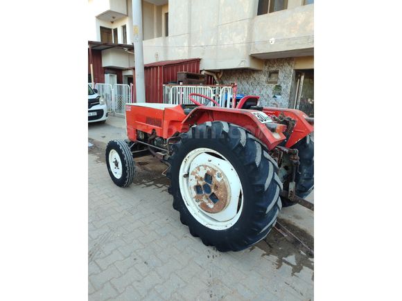 Galeriden Steyr 8033 Manisa