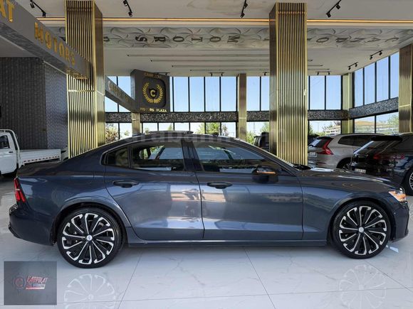 CANPOLAT MOTORS 2023 S60 PLUS DARK HYBRID 40 BİNDE TABA CM TVN