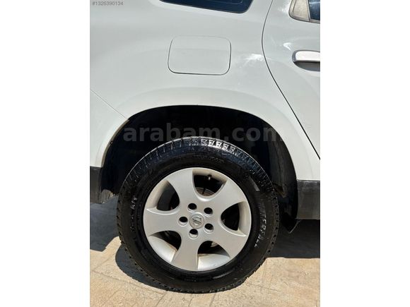 H-M AUTO DACİA DUSTER 4X4