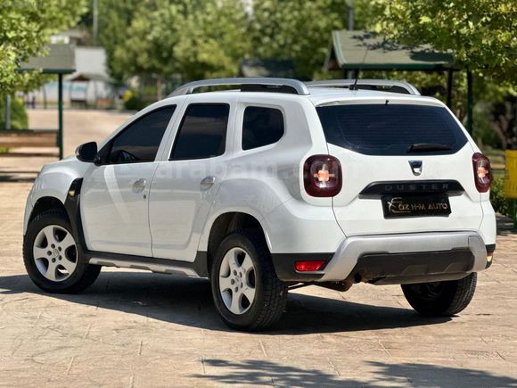 H-M AUTO DACİA DUSTER 4X4