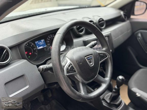 2019 DUSTER 4X4 180000 KM AKSESUARLI KK TAKSİT