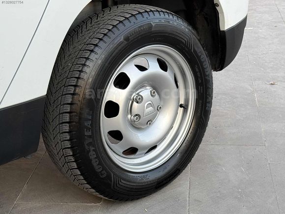 İLK ELDEN BOYASIZ 2022 DACİA DUSTER COMFORT 4x4 169.000 KM