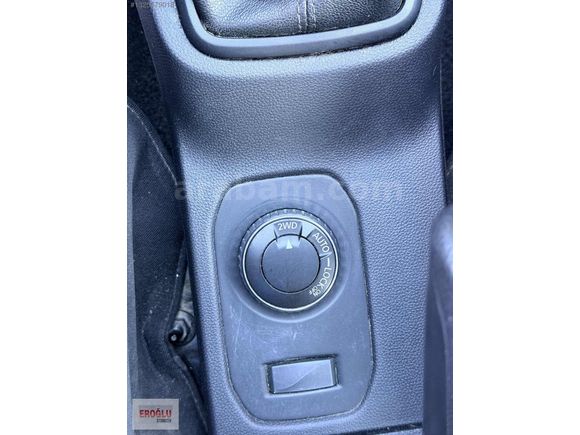 2022 DUSTER 135 BİN KM SERVİS BAKIMLI 4X4 DİZEL 0.99 KREDİ