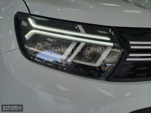 AVCIOĞLU - 2023 DACİA DUSTER 1.5 BLUEDCI ESSENTİAL 4x4 HATASIZ