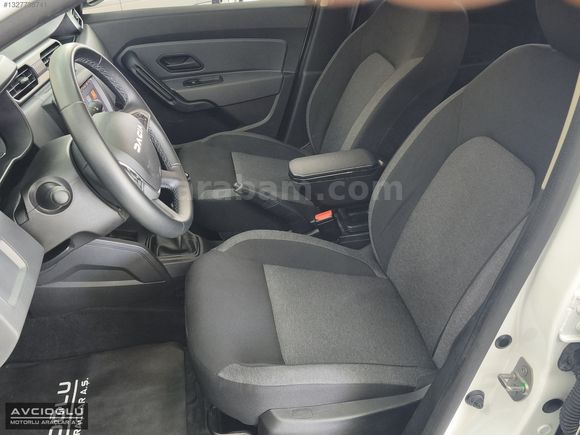 AVCIOĞLU - 2023 DACİA DUSTER 1.5 BLUEDCI ESSENTİAL 4x4 HATASIZ