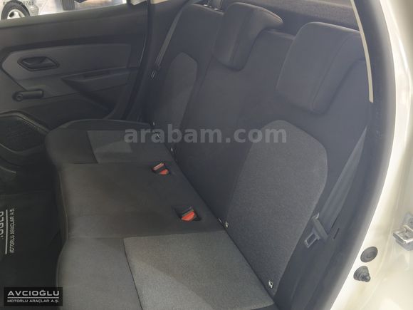 AVCIOĞLU - 2023 DACİA DUSTER 1.5 BLUEDCI ESSENTİAL 4x4 HATASIZ