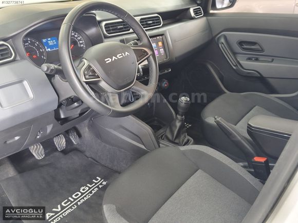 AVCIOĞLU - 2023 DACİA DUSTER 1.5 BLUEDCI ESSENTİAL 4x4 HATASIZ