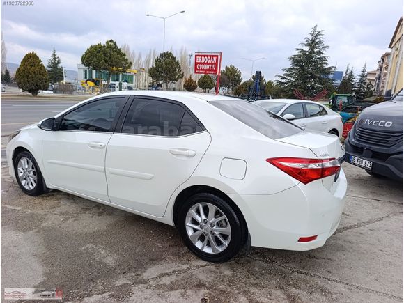 TEMİZ BAKIMLI COROLLA OTOMATİK