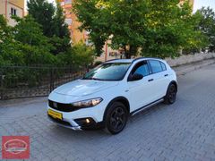 HATASIZ,BOYASIZ*24 BİN KM*2023 FİAT EGEA CROSS 1.4 FİRE STREET