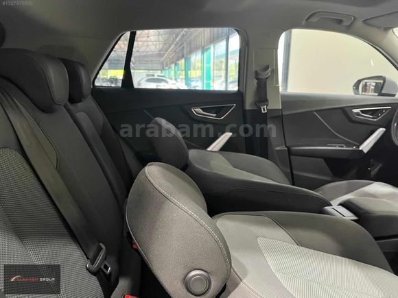 2020-AUDI-Q2-DESIGN-CAM TAVAN-ELEKTİRİKLİ BAGAJ-KEYLESS GO-