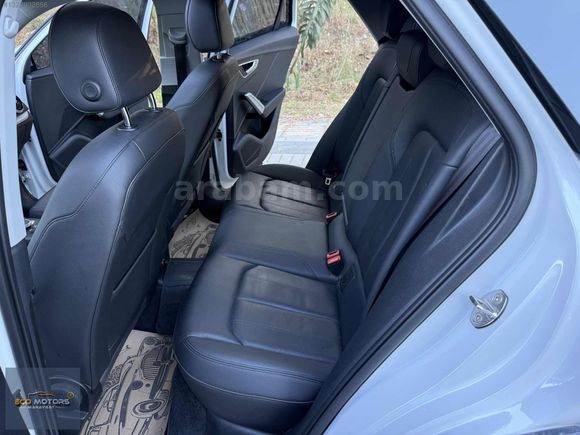AUDİ Q2 35 TFSI ADVANCED STRONİC 150HP HATASIZ BOYASIZ TRAMERSİZ