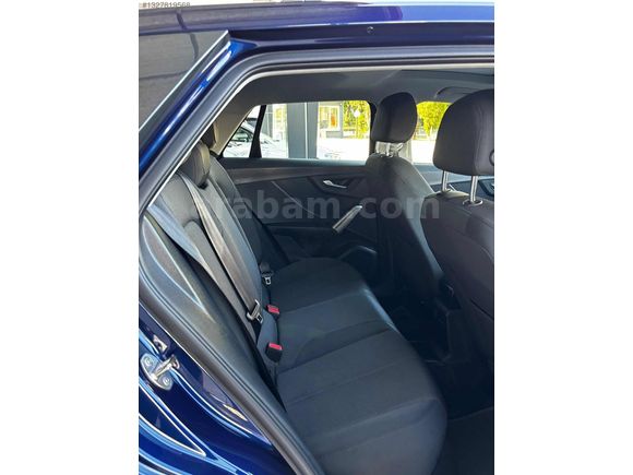 2025 MODEL AUDİ Q2 HATASIZ BOYASIZ CAM TAVANLI